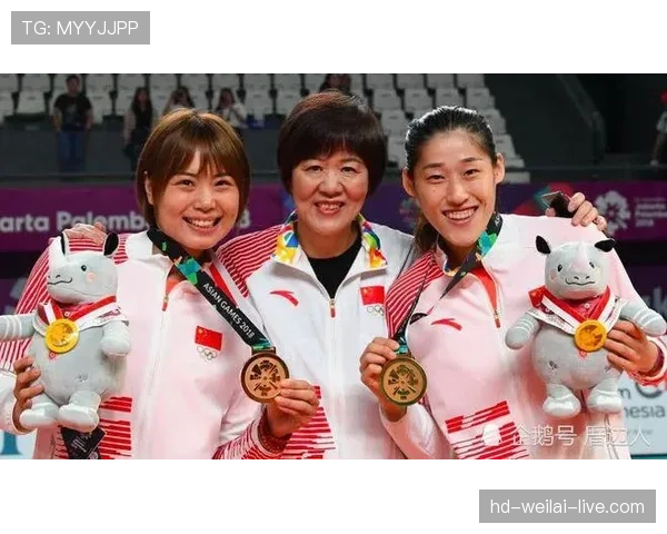 张常宁在家练球把地板砸出坑，物业上门差点报警