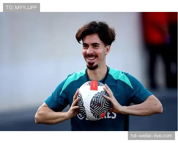 杜埃与亚马尔：同代左边锋的技术特质与战术适配性对比分析