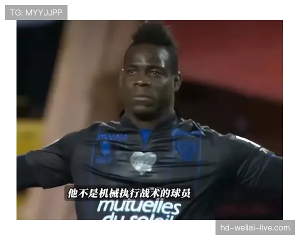 马里奥·巴洛特利的衣橱图出来后,瞬间怀疑自己是不是走错片场 马里奥·巴洛特利的衣橱图出来后,瞬间怀疑自己是不是走错片场